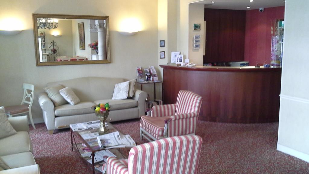 Hotel Delambre Париж Екстер'єр фото